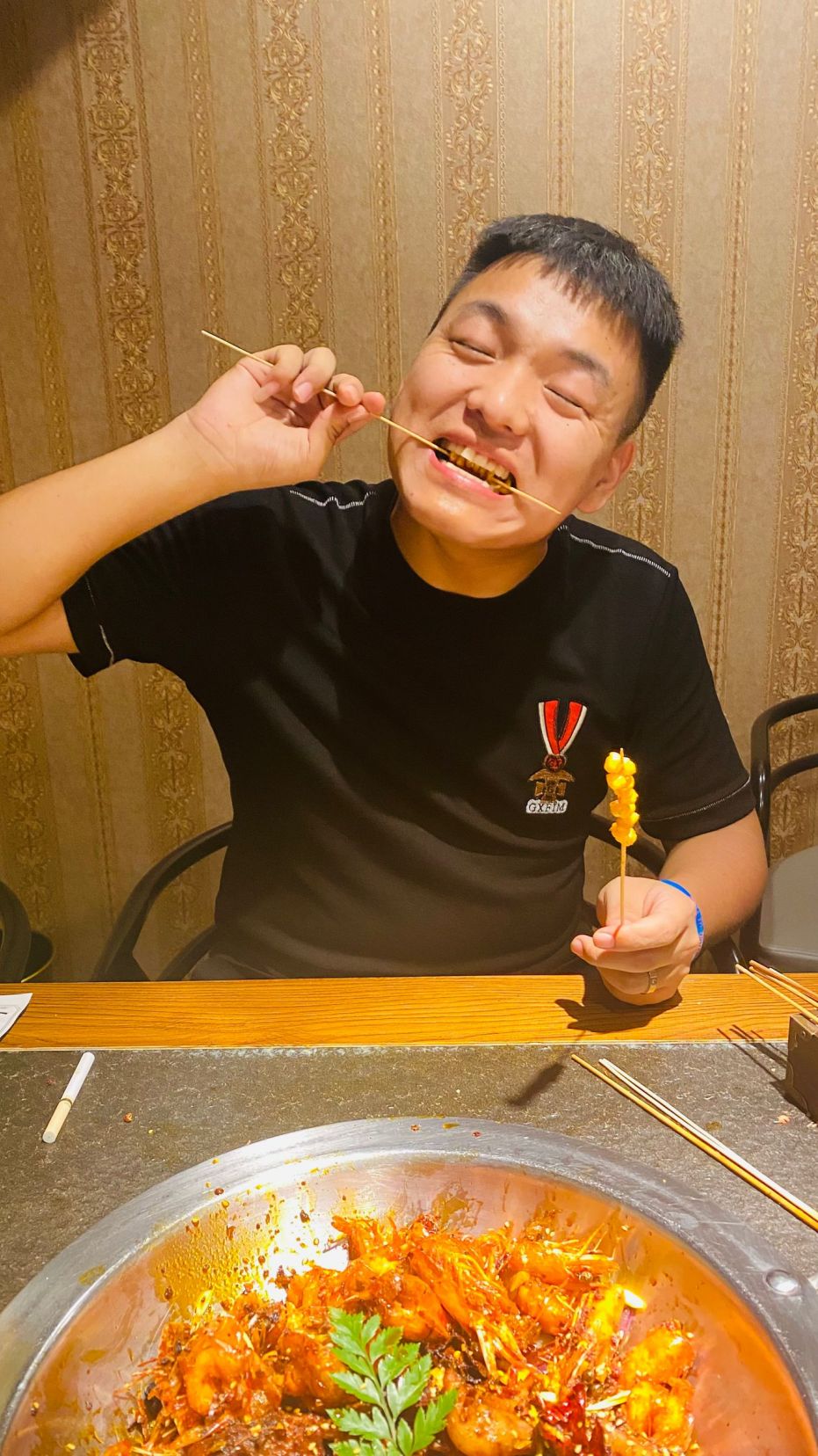 吃虾不扒瞎,这么脆的香辣虾你吃过吗?
